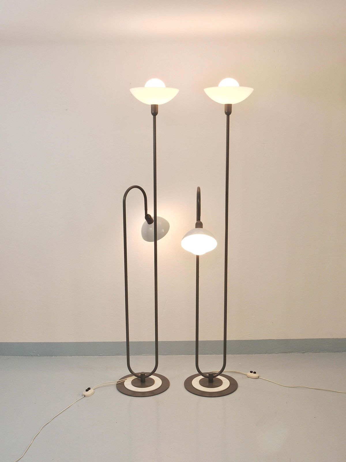 2 Postmodern 1980s Memphis Style Uplighter Floor Lamps, Torchiere, Italy, 1980s photo buy