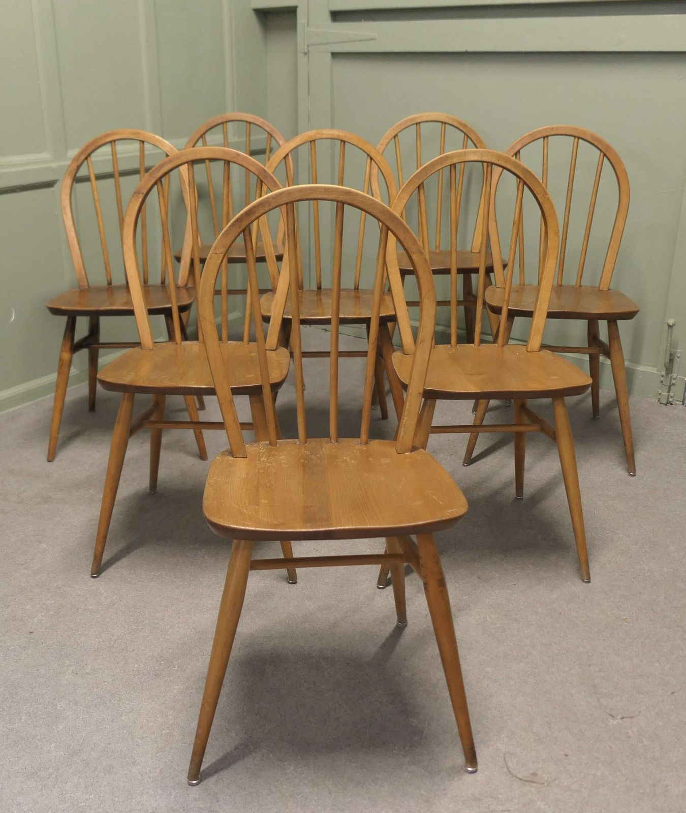 Set Of 8 Light Coloured 1960s Ercol Windsor Dining Chairs The Chairs Are Made In Beech An