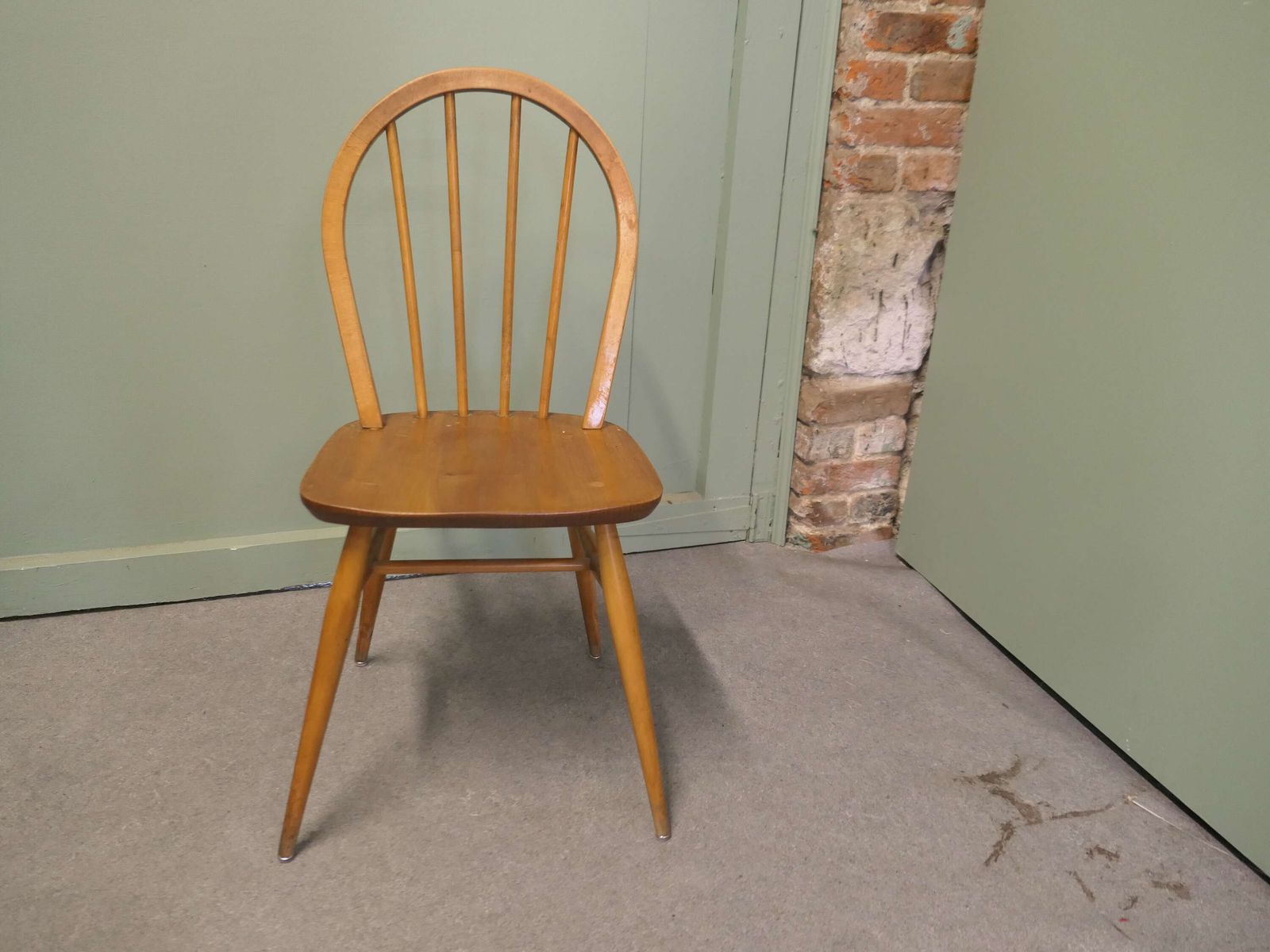 Set Of 8 Light Coloured 1960s Ercol Windsor Dining Chairs The Chairs Are Made In Beech An photo furniture