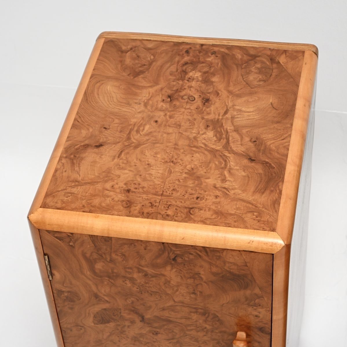 photo furniture Pair Of Art Deco Burr Walnut Bedside Cabinets