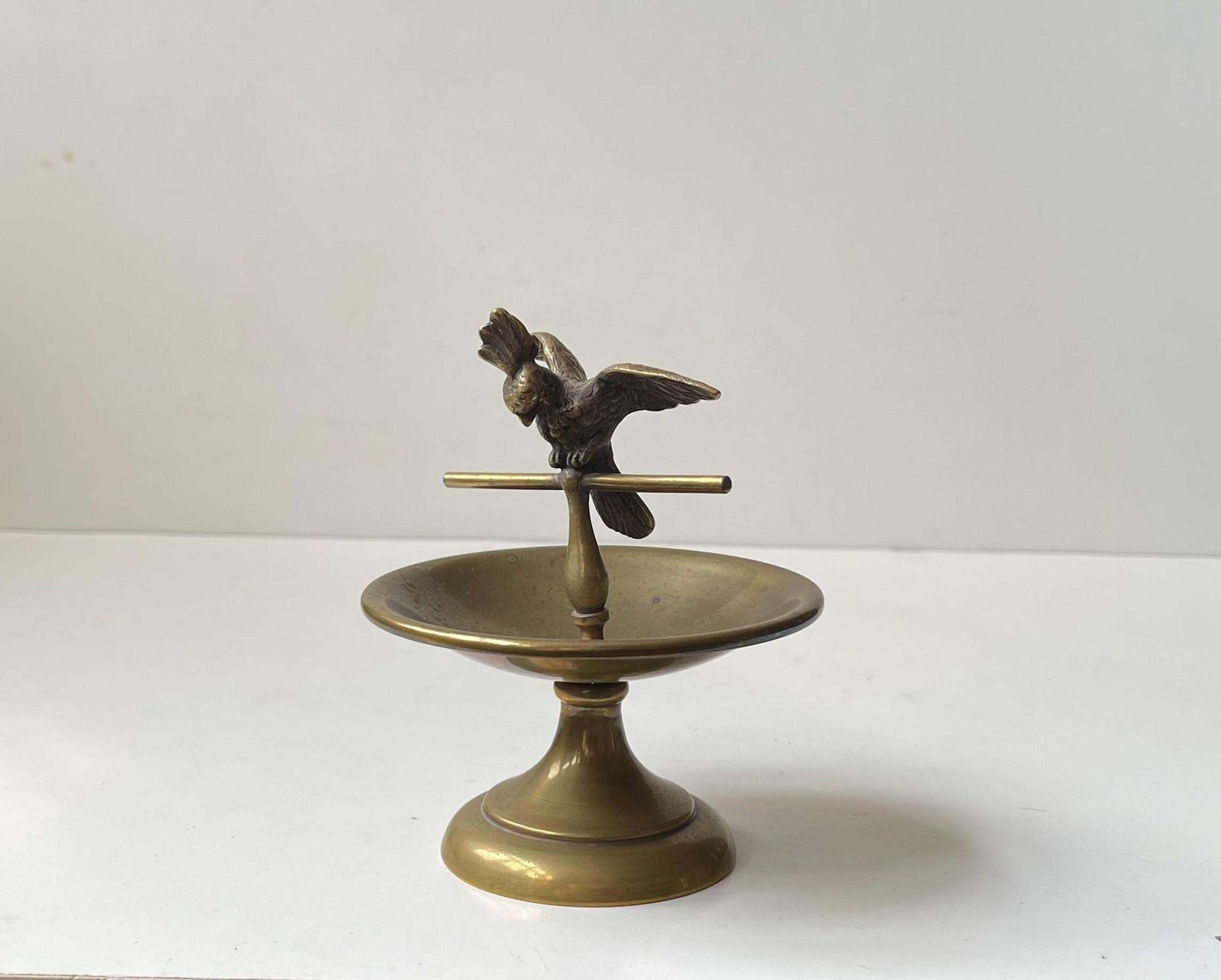 Plateau à bagues Art déco avec cacatoès en bronze, Vienne, 1920 photo for sale