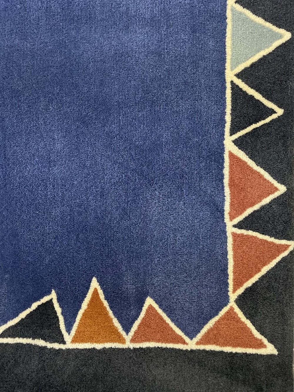 "Foyer" Hand Tufted Rug By Tisca Switzerland 1990s photo Textiles