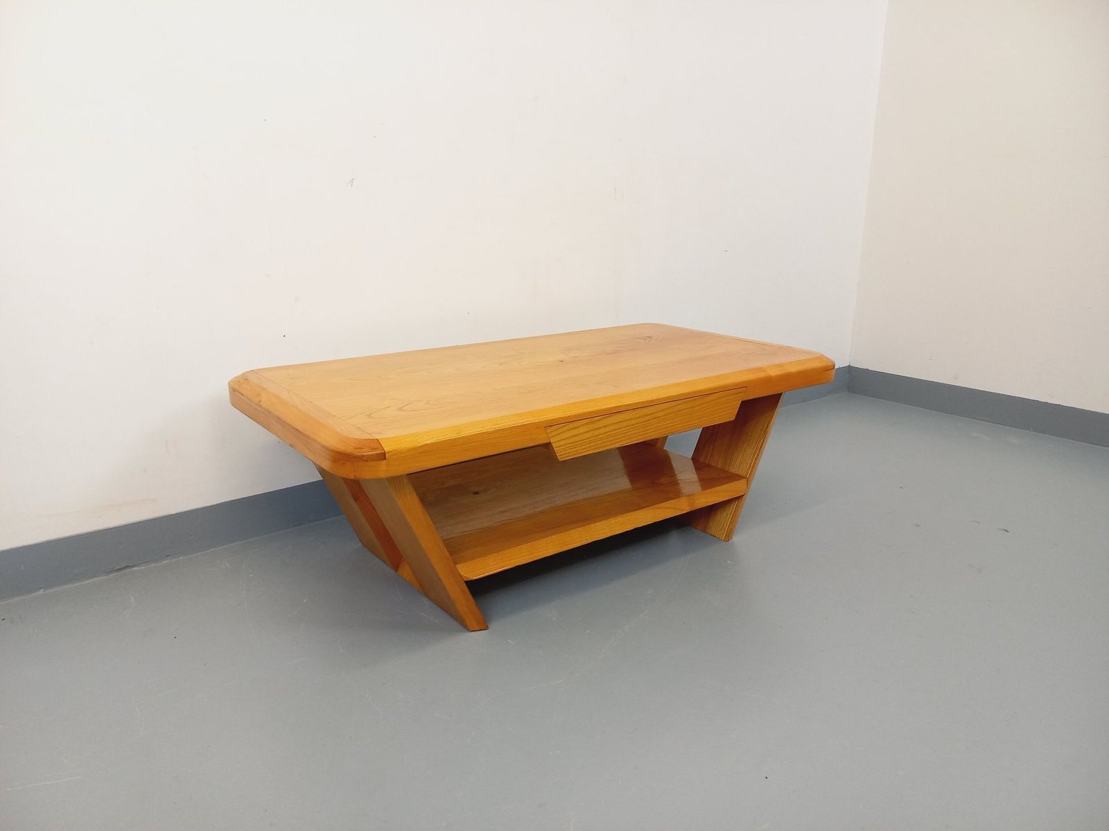 Brutalistisch rechthoekige salontafel in massief iep