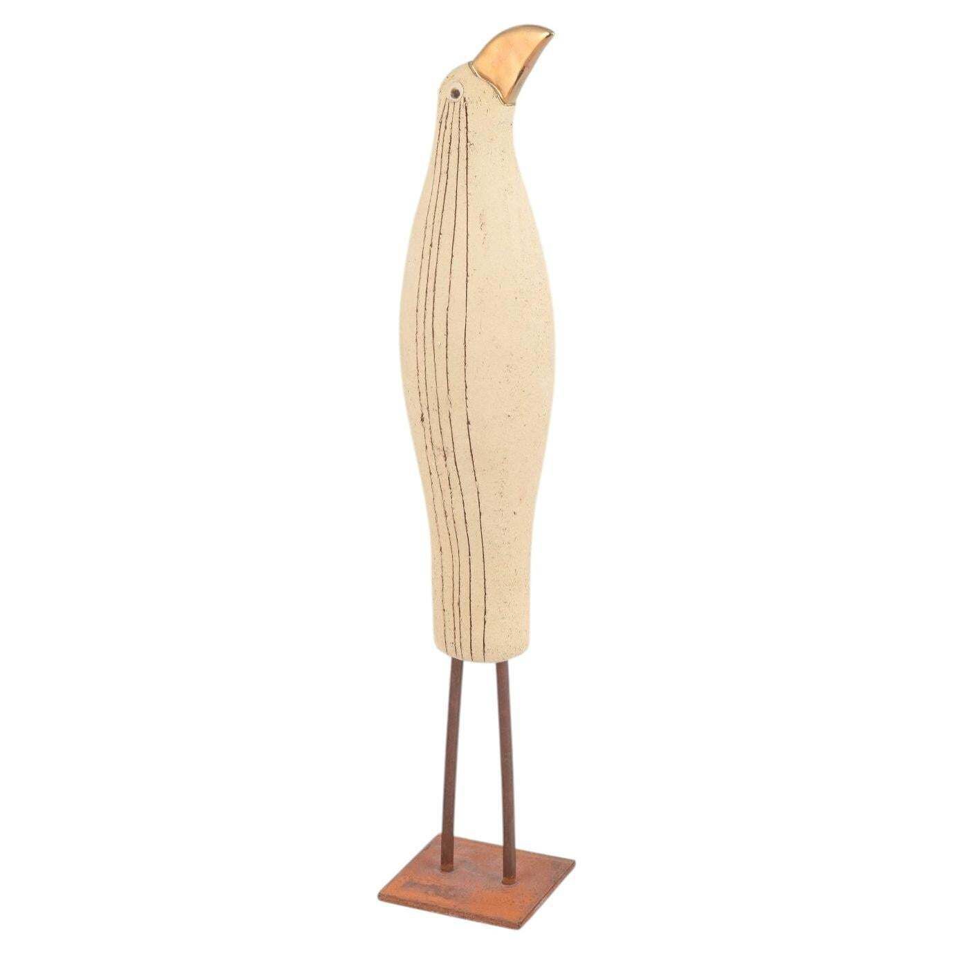 Ewa Budzowska, Pools keramisch kunstenaar. Keramisch sculptuur van een vogel, jaren 1980