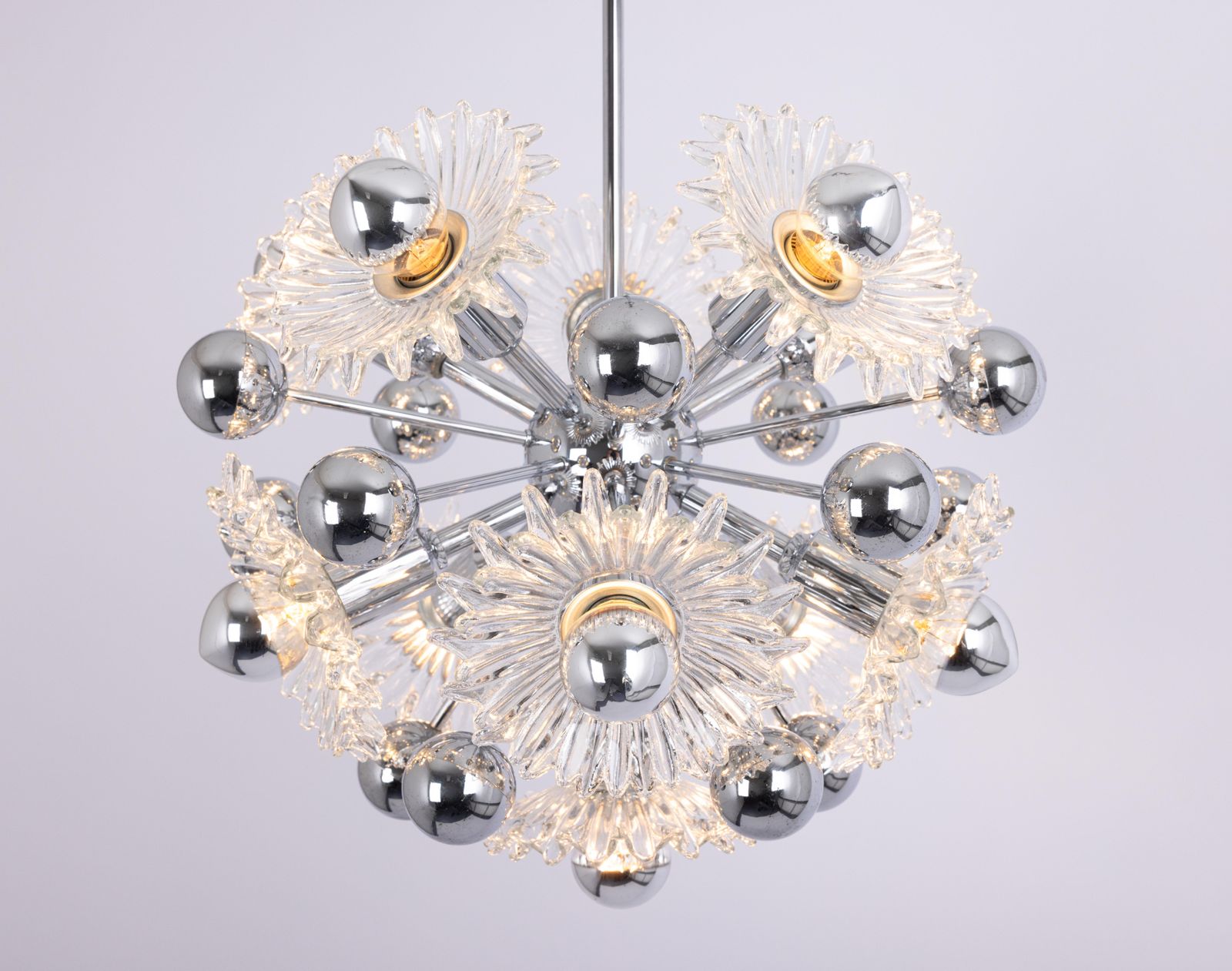 698.0 Mid-Century Sputnik Hanglamp van Doria, Duitsland, jaren 1970 photo