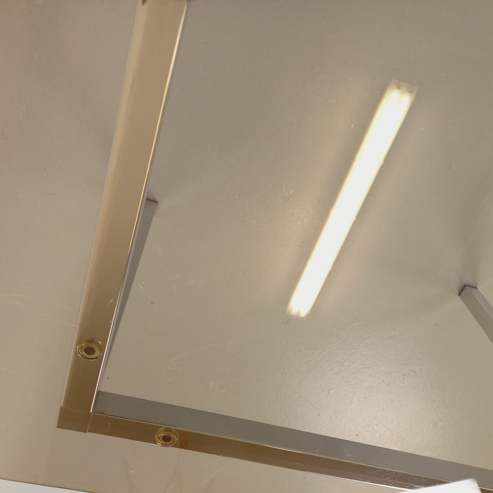 935.0 Vierkante salontafel in de stijl van Knoll, rookglas en verchroomd metaal photo