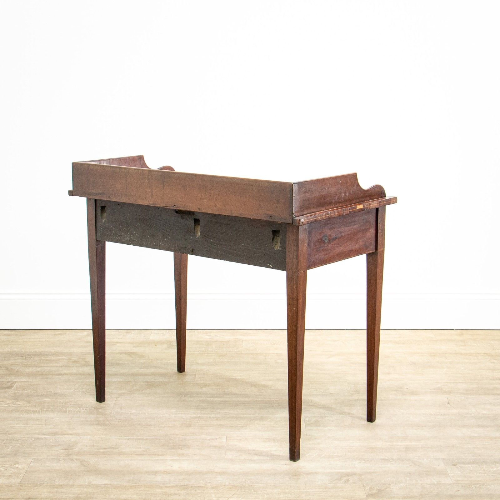 photo vinterior 18th Century Georgian Writing Table, Desk Or Washstand
