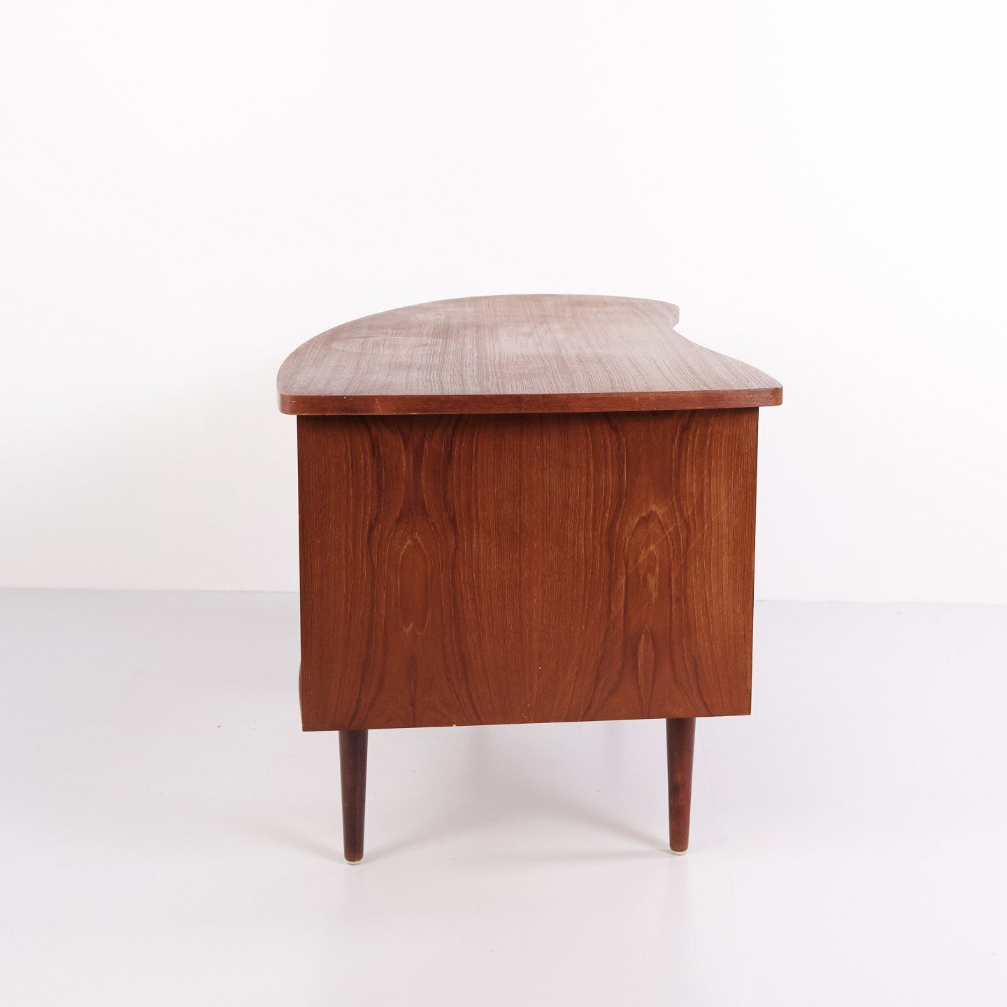Kai Kristiansen Model 54 Kidney Desk In Teak With Bar Cabinet By Feldballes Møbelfabrik 1960s photo Furniture