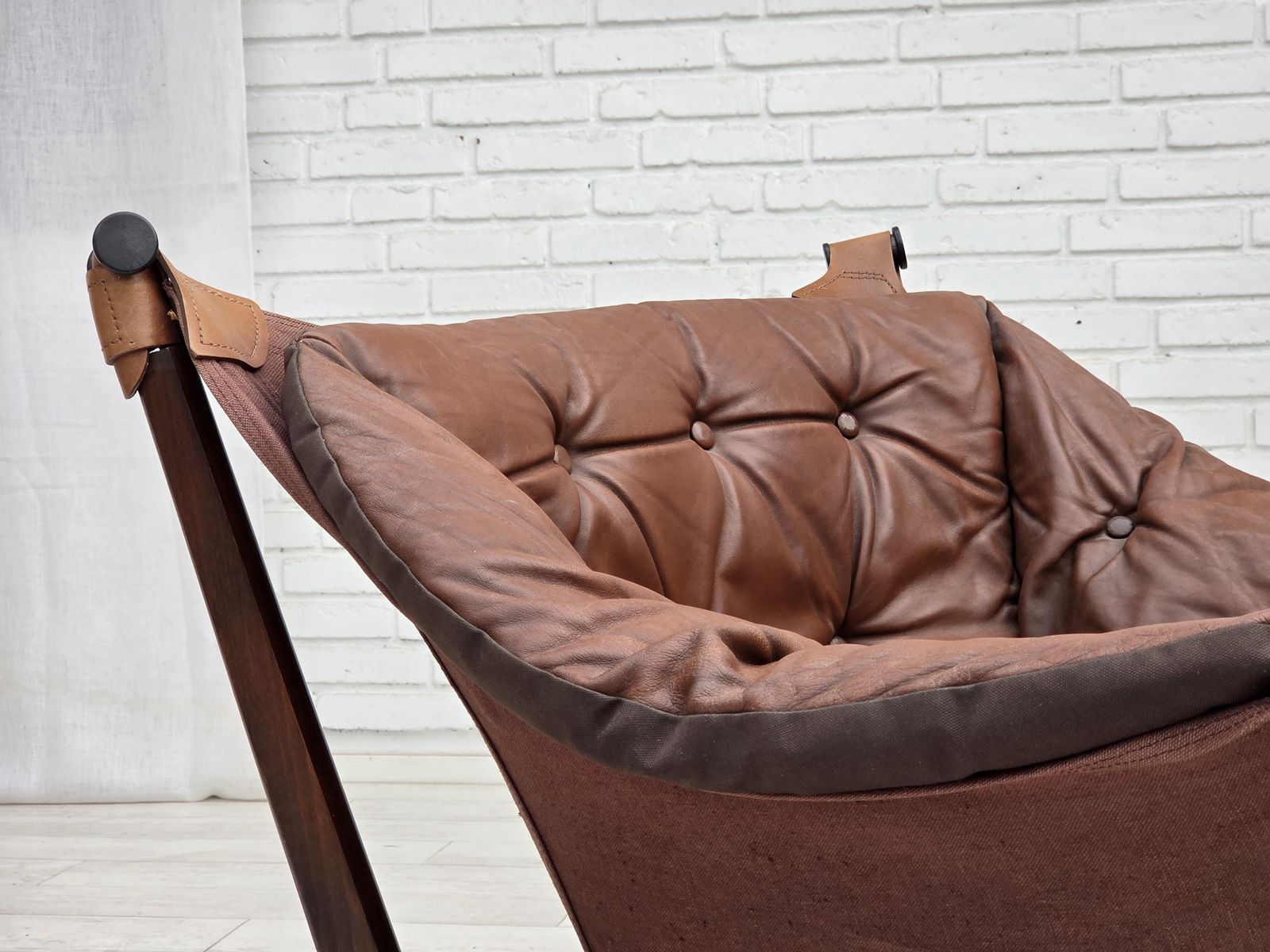 Ca. jaren 1970, Noors design van Tormod Alnaes, "Trega" loungestoel. photo vinterior