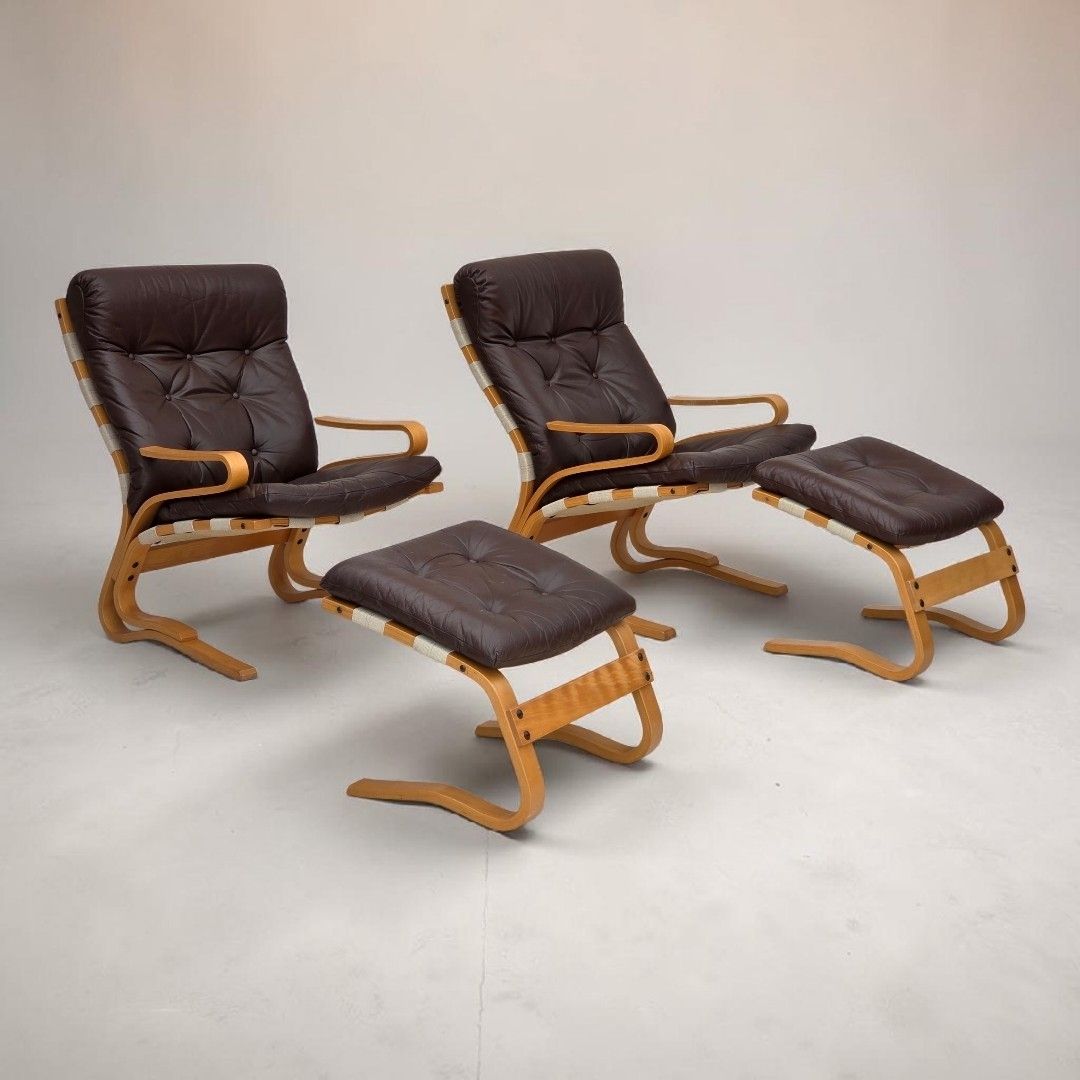 Ca. jaren 1970, Noors design van Elsa & Nordahl Solheim, set van stoel met voetenbank.