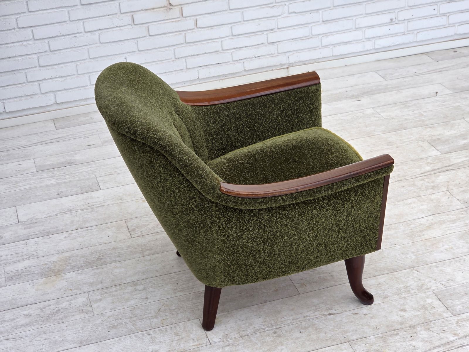 Meubels Jaren 1970, Noorse fauteuil, groen meubelstof, teakhout photo