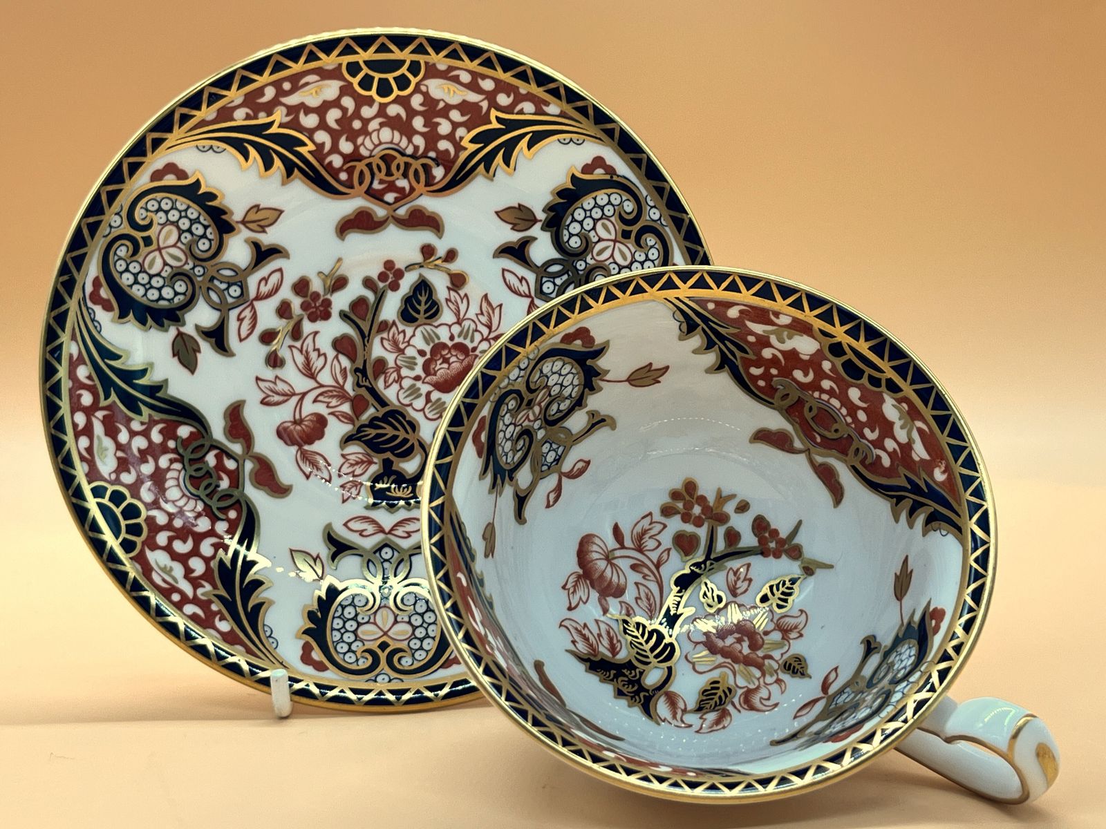 Royal Crown Derby China Kings Imari Design Elgin Shape Theekopje en Schotel. 383.