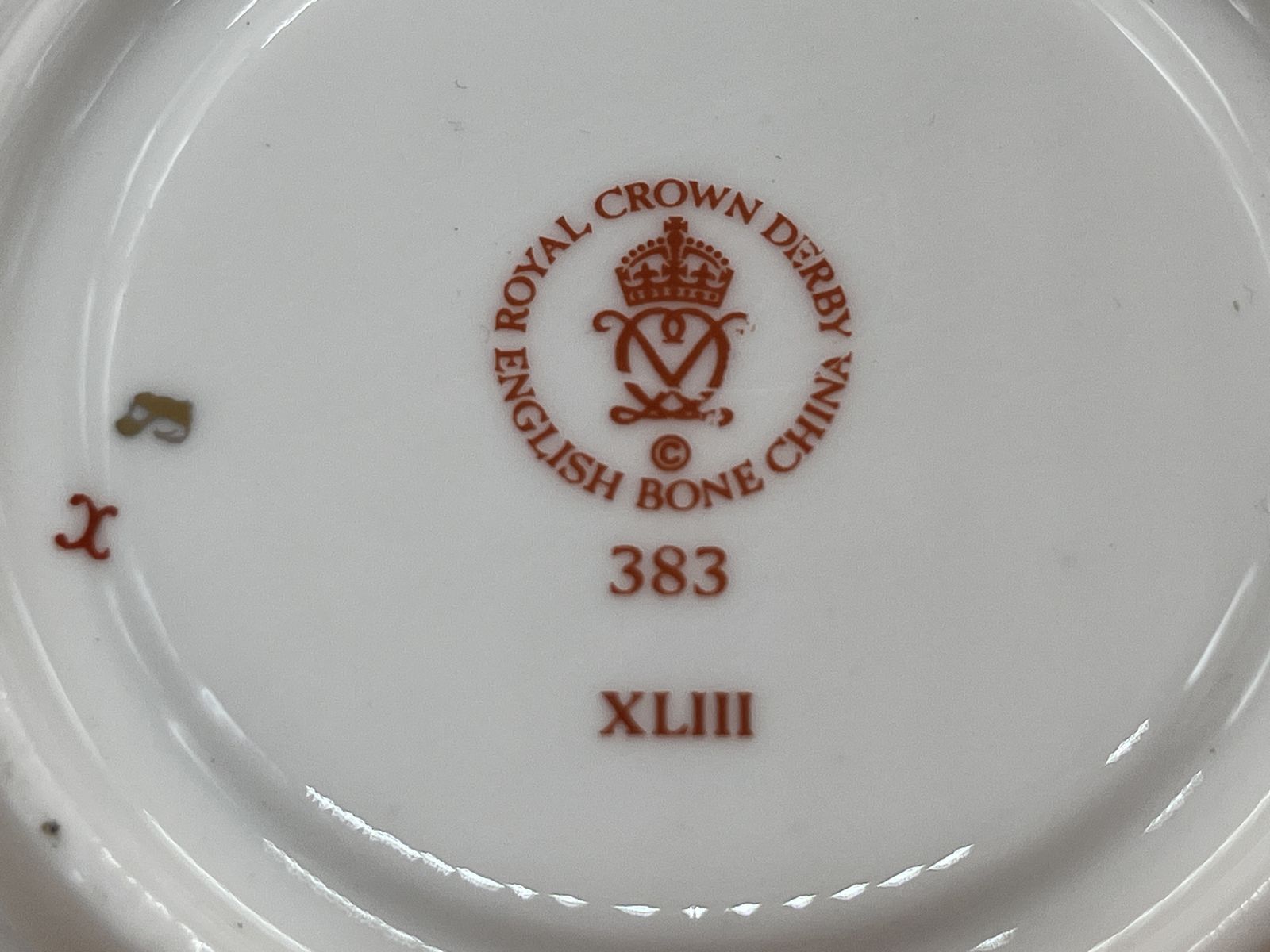 photo buy Royal Crown Derby China Kings Imari Design Elgin Shape Theekopje en Schotel. 383.