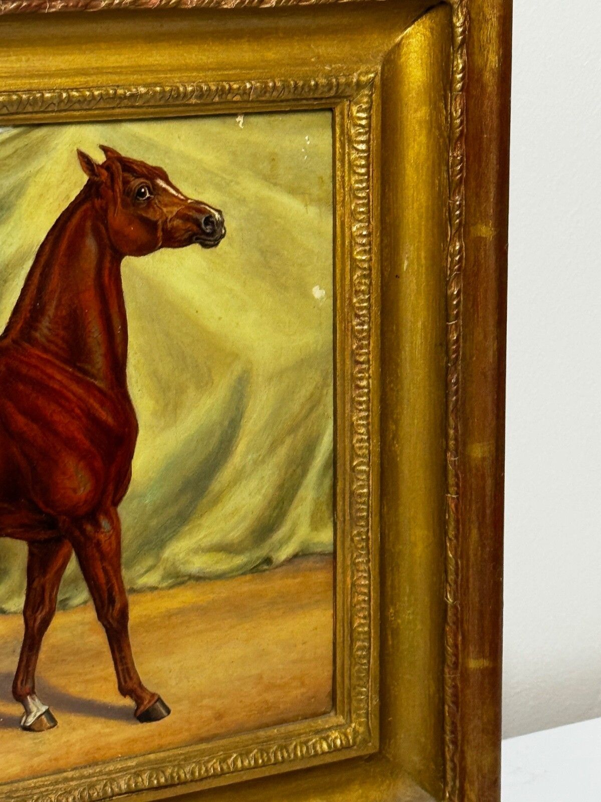 Victoriaans olieverfchilderij Arabisch paard Bombay Stables India ca. 1900 stijl Spalding photo for sale