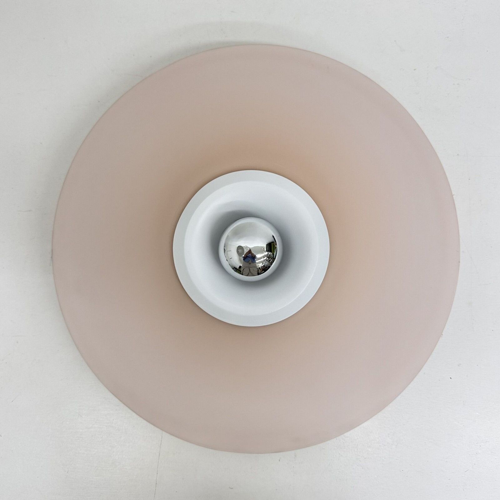 photo for sale Postmodern Italiaanse wandlamp van roze glas, jaren 1980