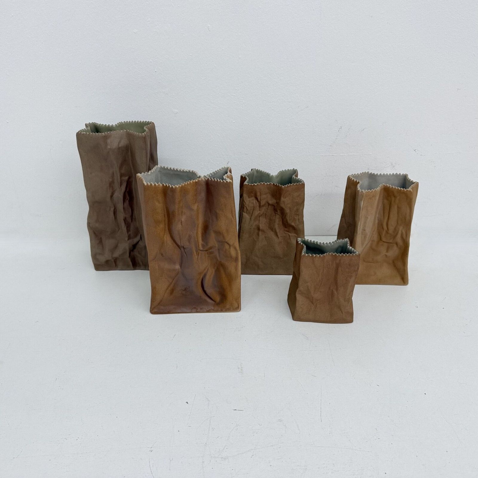 photo for sale Set van 6 Rosenthal Paper Bag vazen van Tapio Wirkkala, jaren 1970