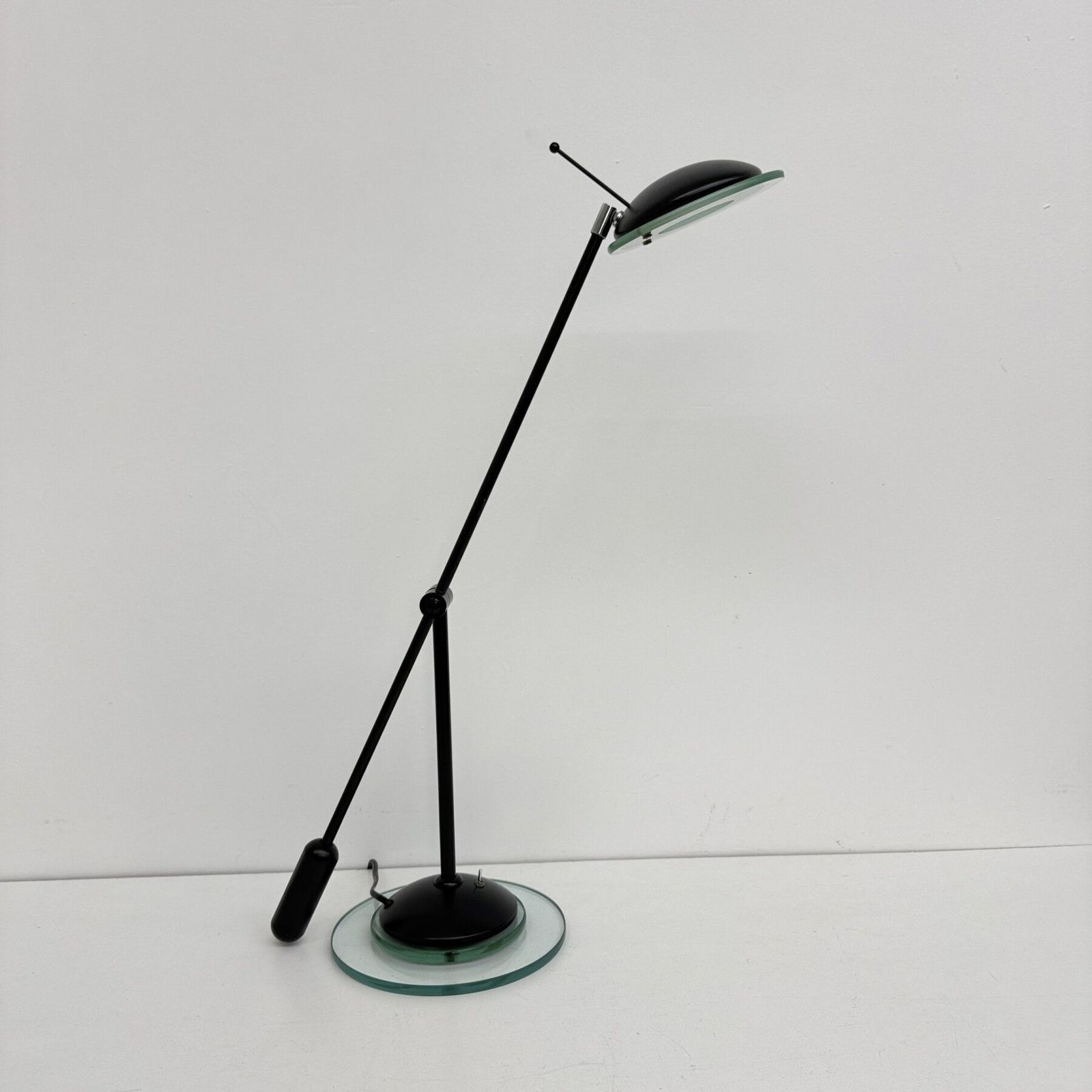 Post Modern Herda Minimalist Desk Lamp , 1980s photo vinterior