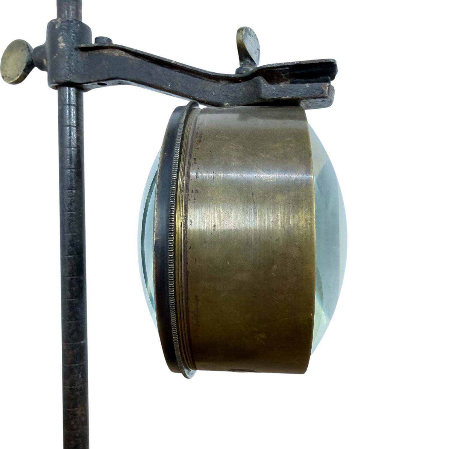 Antieke industriële lens op gietijzeren voet, Parijs photo Woonaccessoires