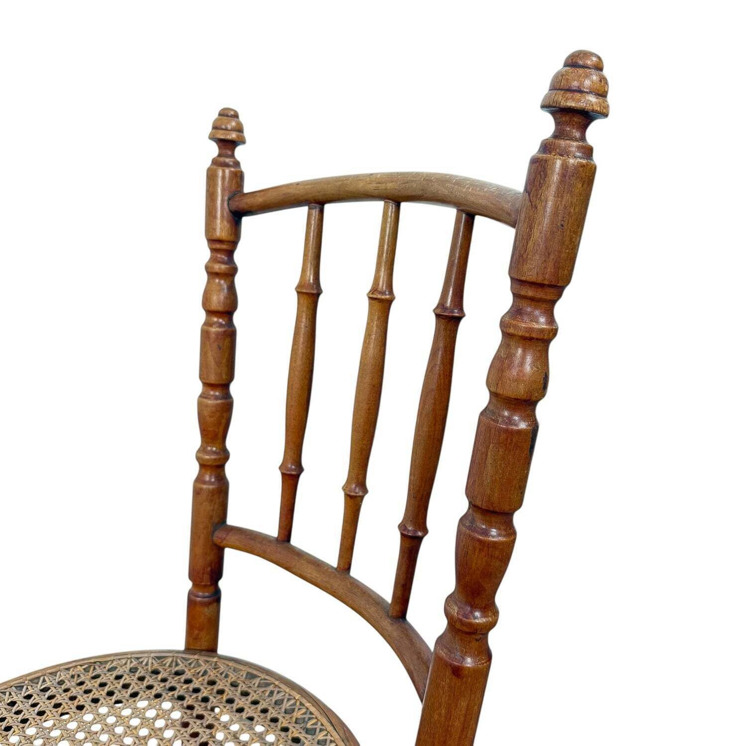 Set van twee antieke Fischel bentwood bistrostoelen Thonet photo vinterior