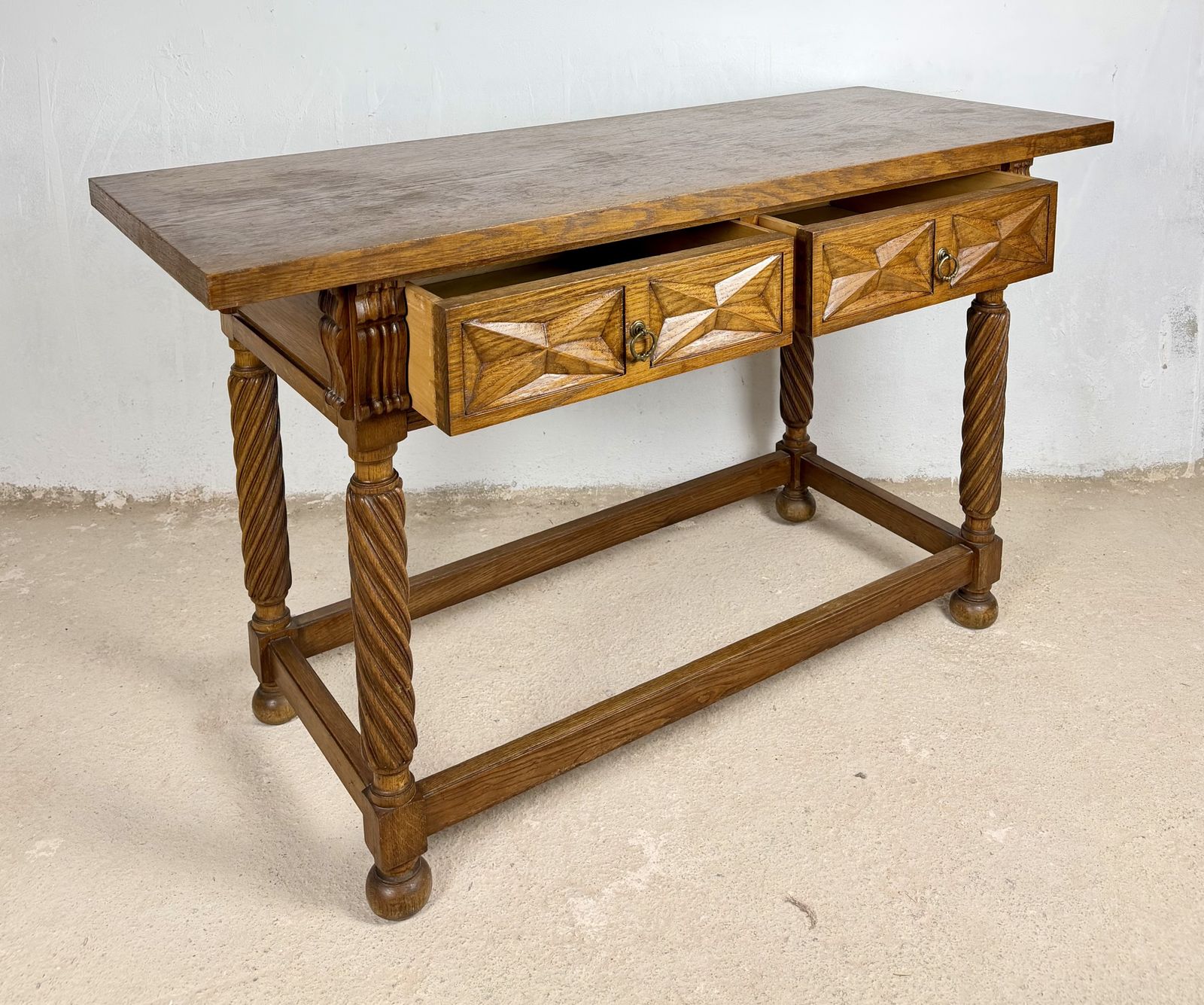Spaanse eiken consoletafel met twee lades, 20e eeuw photo 2840.0