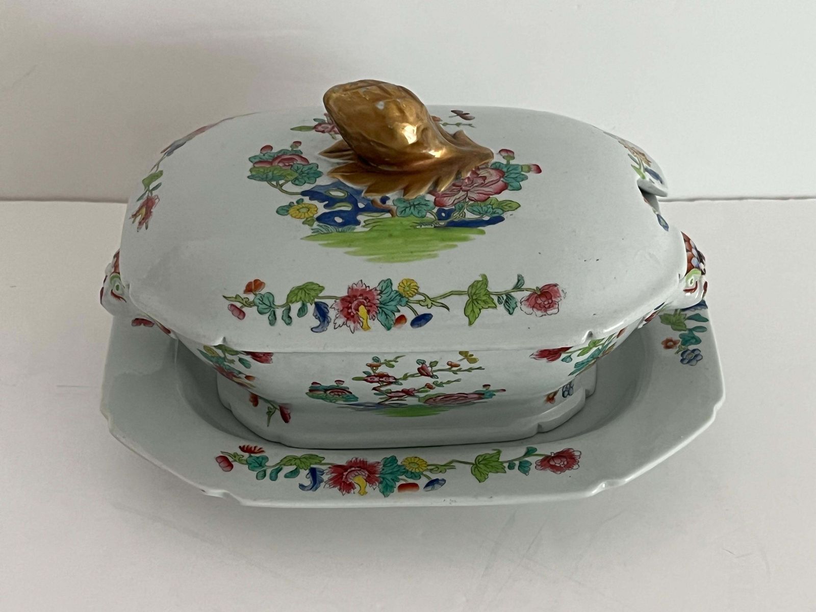 Georgische Spode Sauskom, Deksel en Onderschotel, Willis Patroon 2148, ca. 1810 photo Woonaccessoires