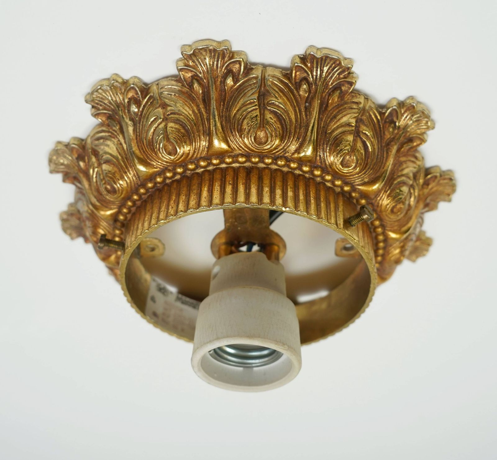 Plafonnier mid-century belge en verre texturé et aluminium doré, années 1970 photo vinterior