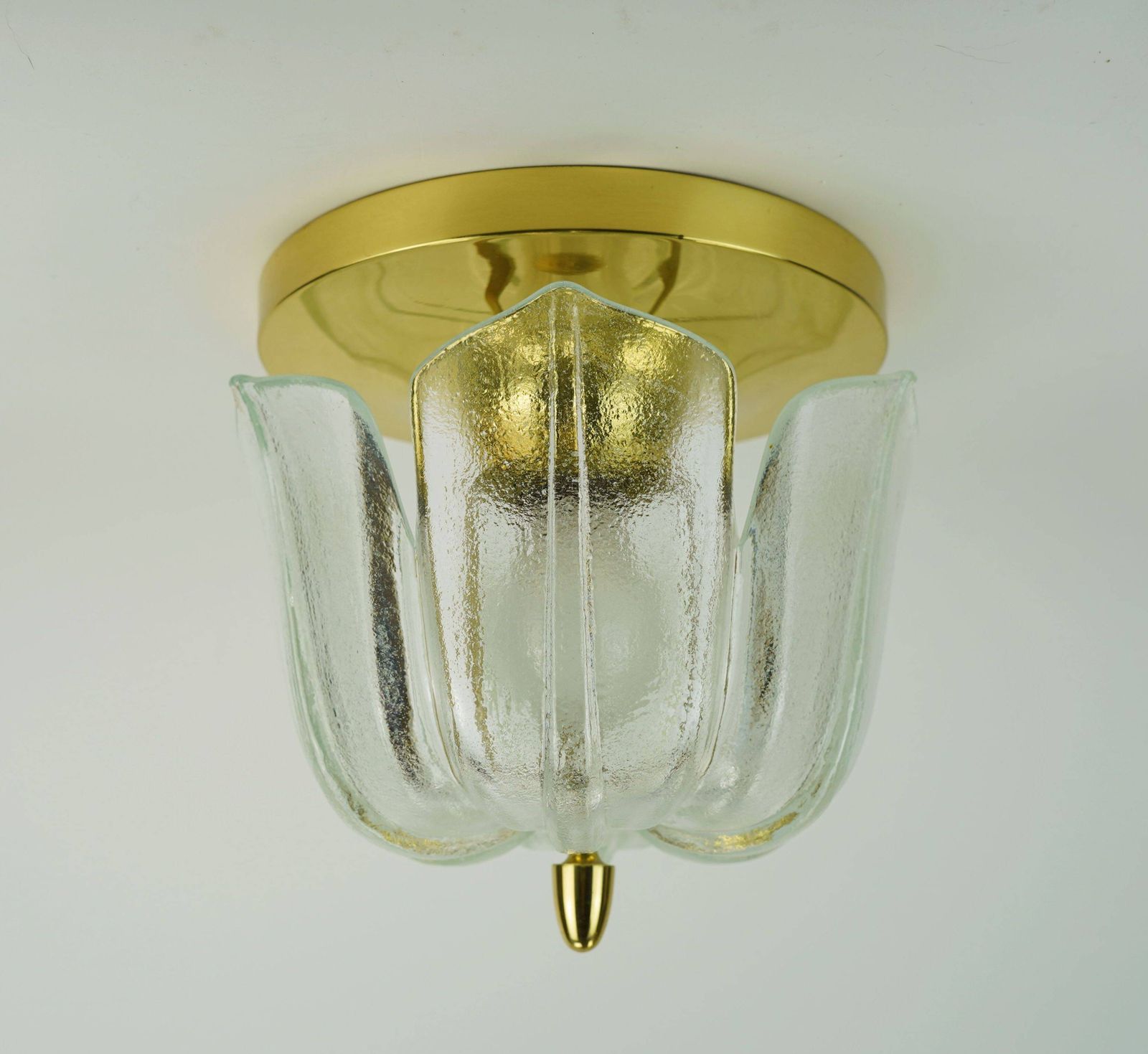 Limburg Plafondlamp Model A475 3031 Bloemvormige Glazen Kap En Messing 70s photo furniture
