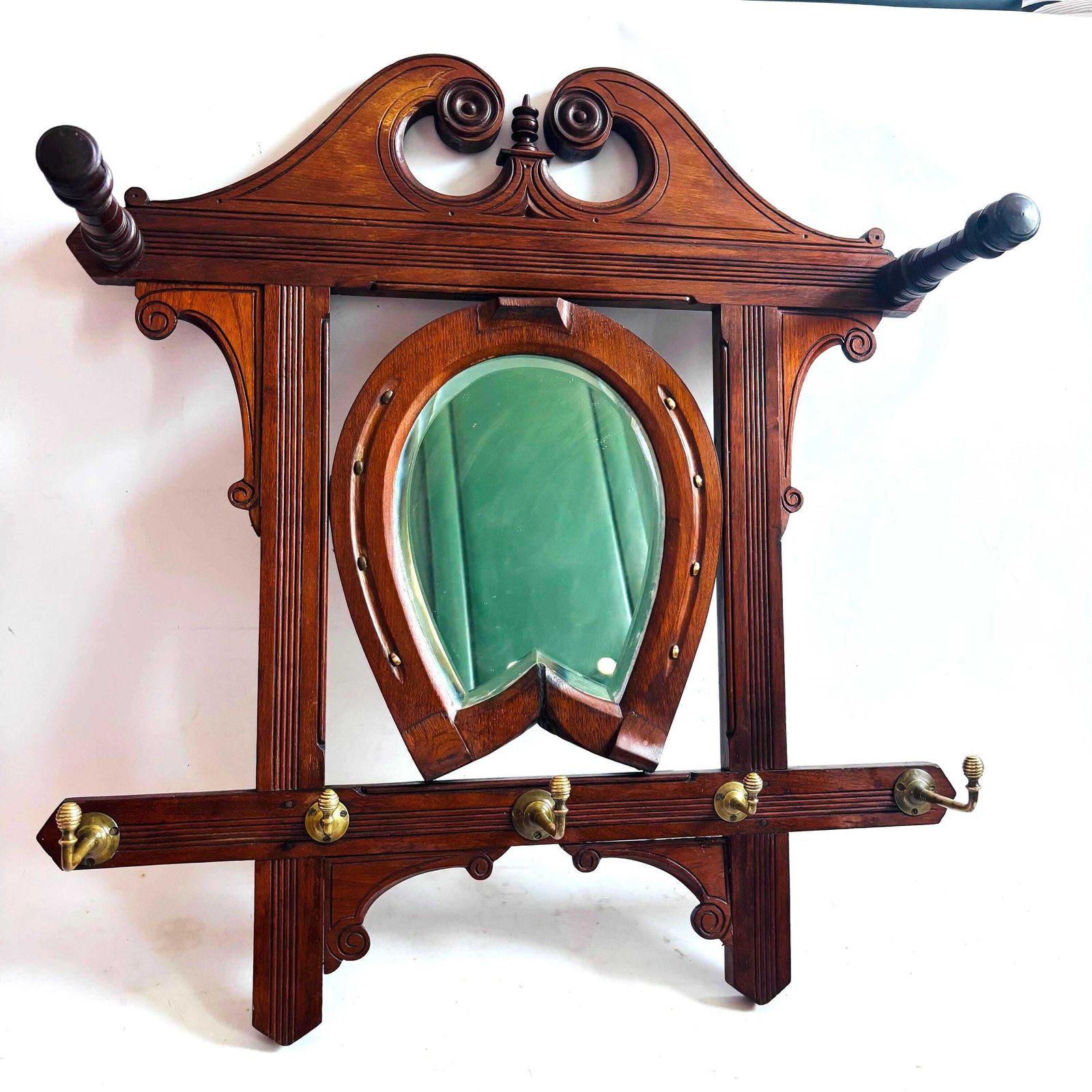 Antiek Victoriaans wandrek met paardenthema, hoefijzerspiegel en kapstok, ca. 1880 photo furniture