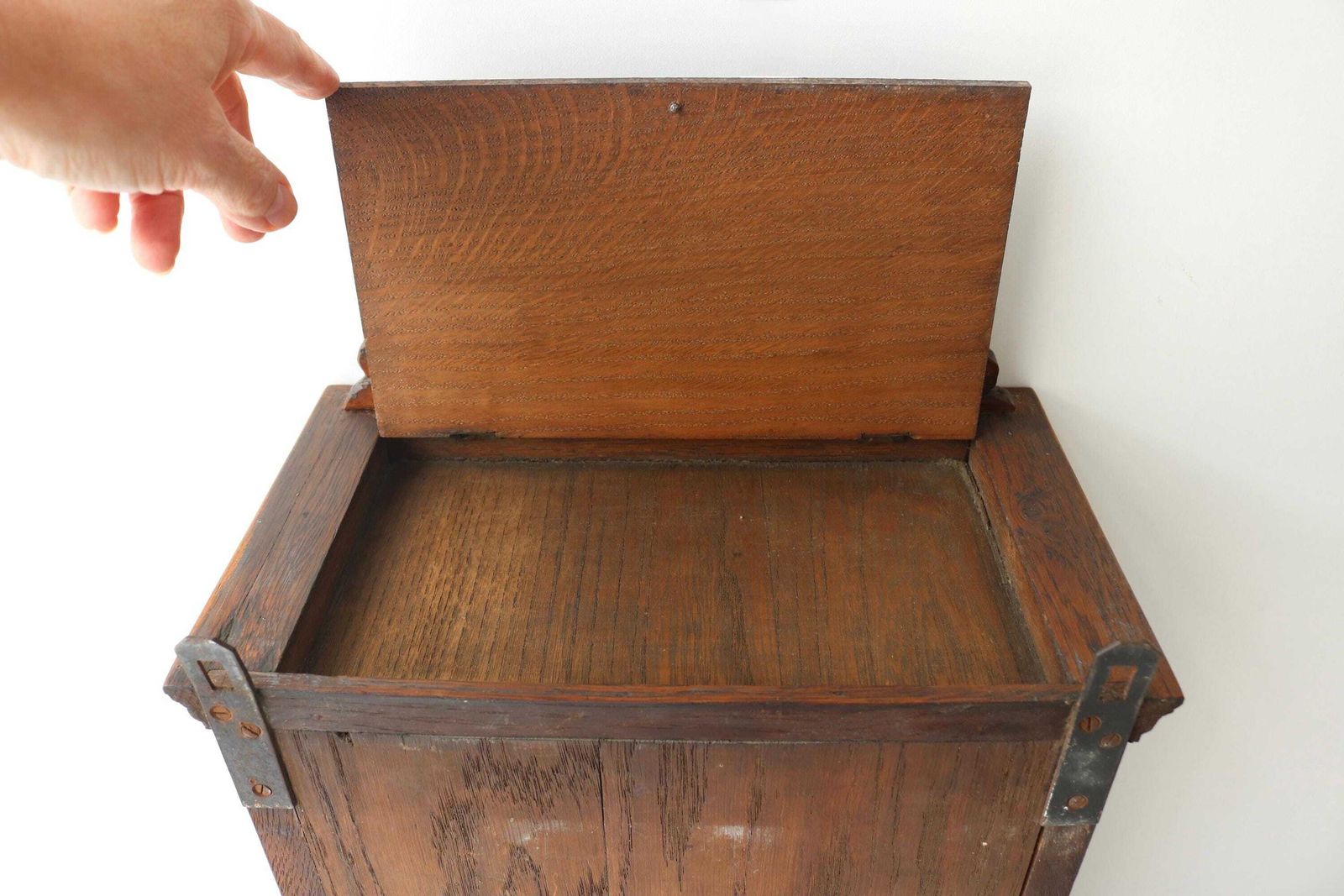 photo vintage Antique Oak Bathroom Cabinet Mirror Wall Cabinet Secret Compartment Drawer