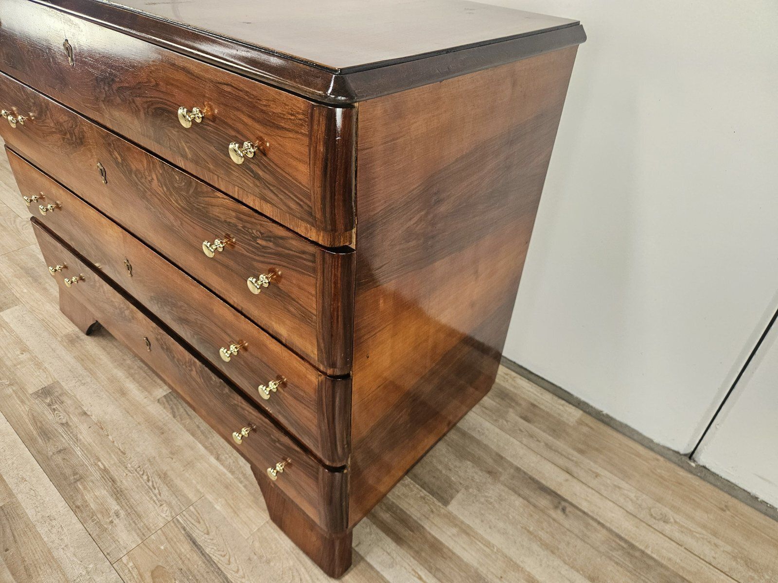 Commode Art déco en noyer et laiton, 1940 photo for sale