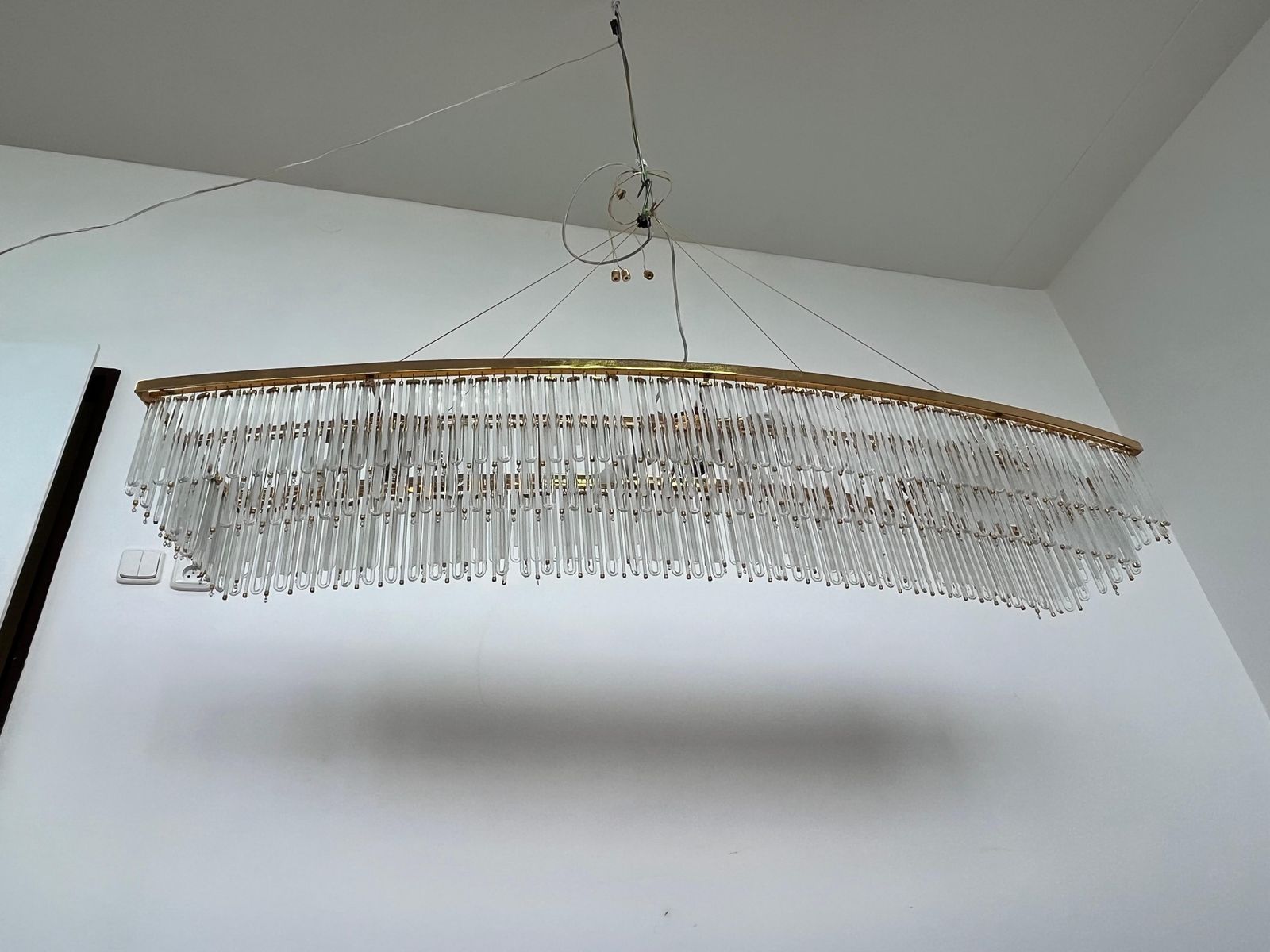 Groot handgemaakt XXL glazen en messing Oostenrijkse kroonluchter — jaren 1980 photo vintage