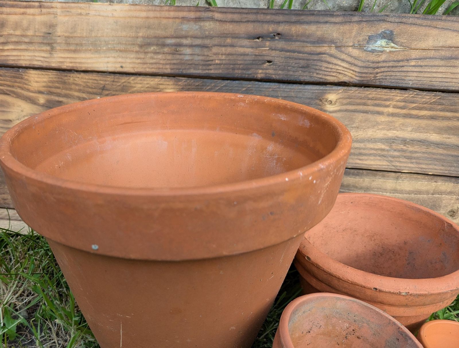Vintage terracottapotten, set van vier photo 89.0