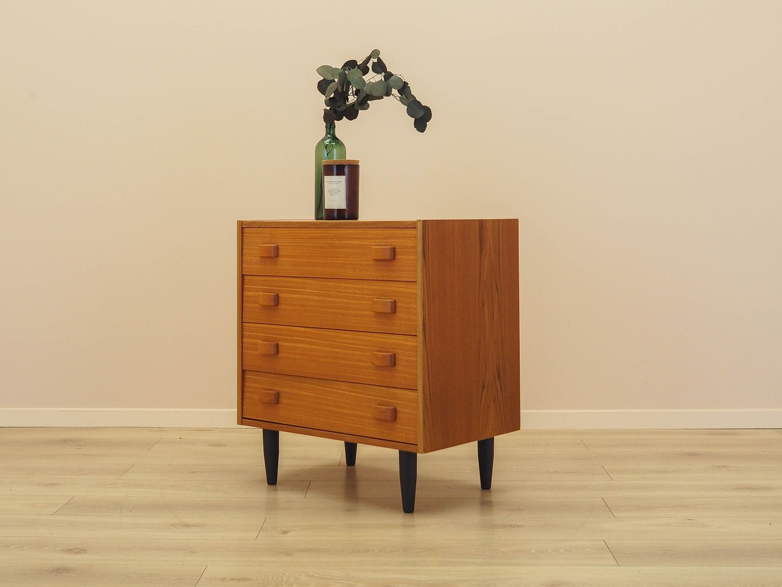 Commode en teck, design danois, années 1960, fabriquée au Danemark photo for sale