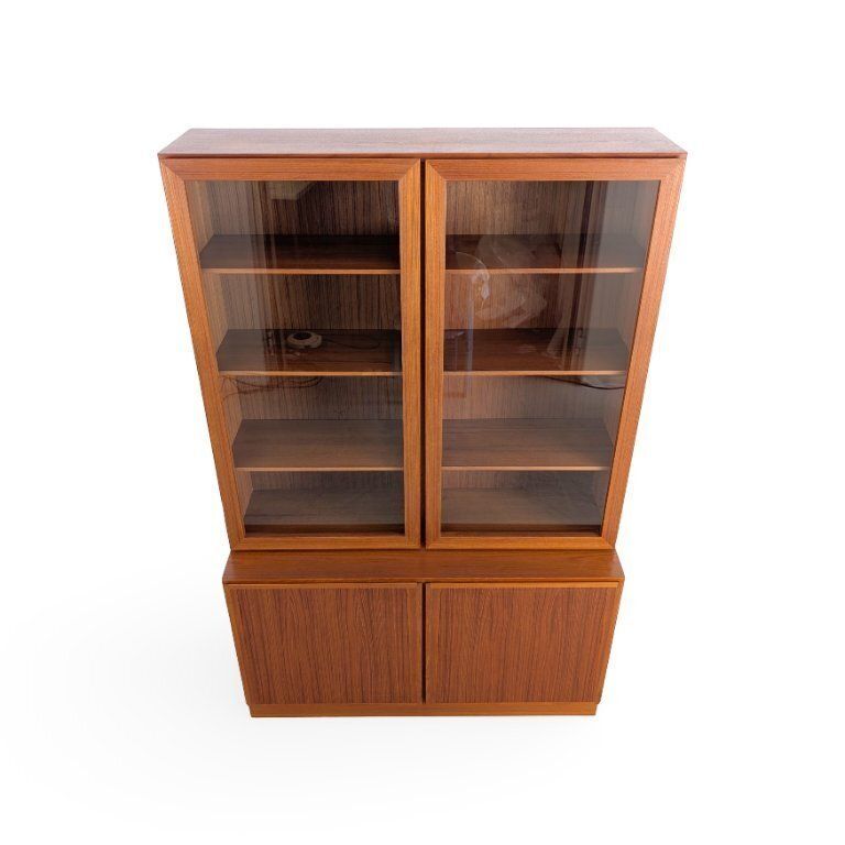 Vitrine mid-century en teck Omann Jun, par Gunni Omann