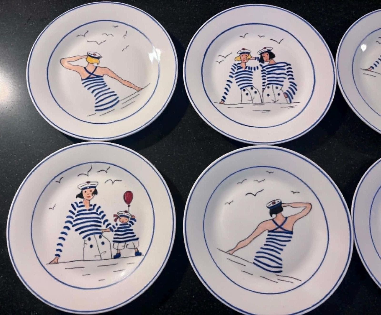 Set van 8 handgeschilderde Franse porseleinen borden, Rue du Port-geïnspireerde matrozendessertborden, nautisch kustservies photo Woonaccessoires