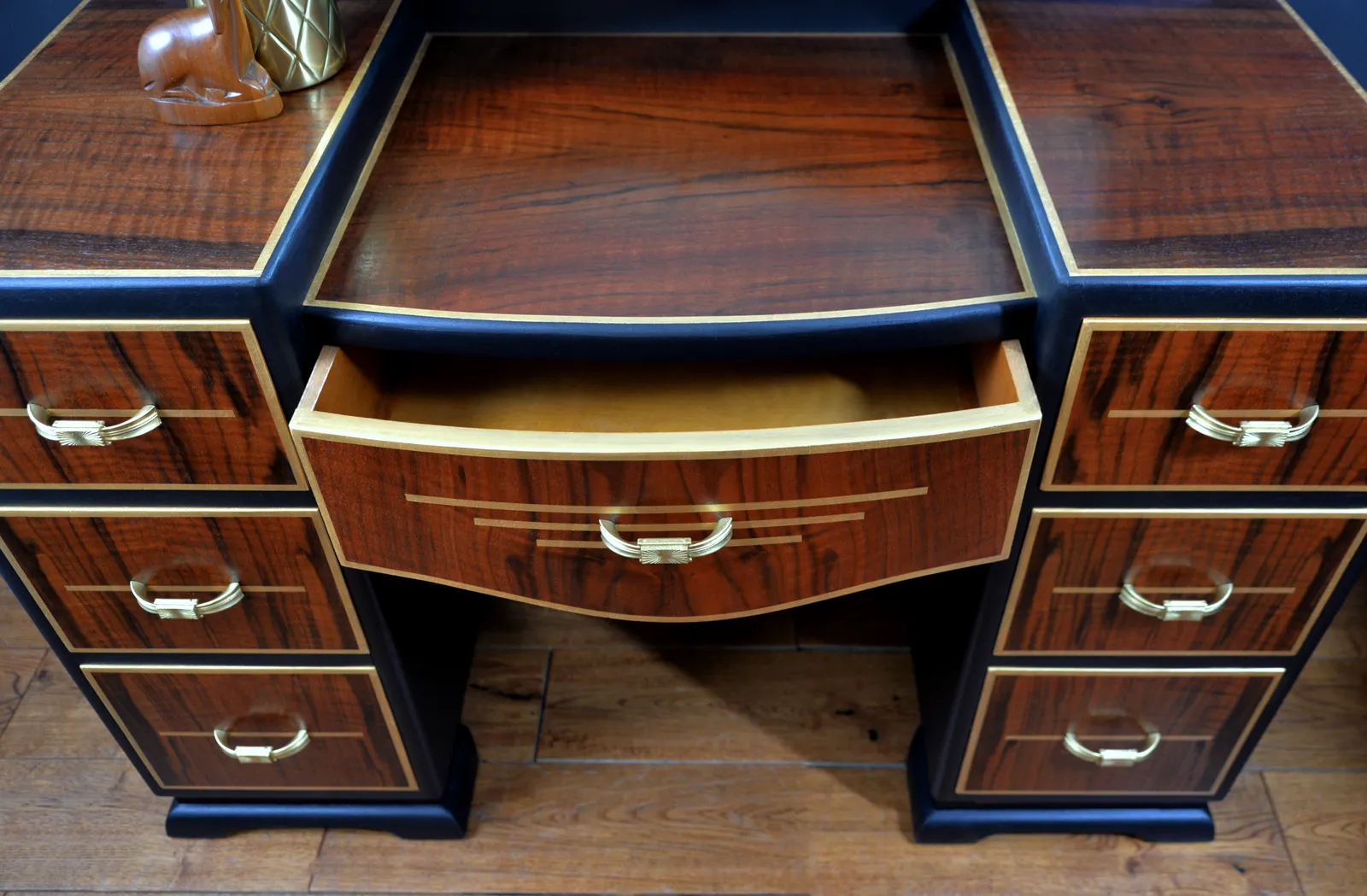 Art Deco Walnut Burr Dressing Table In Black And Gold. photo furniture