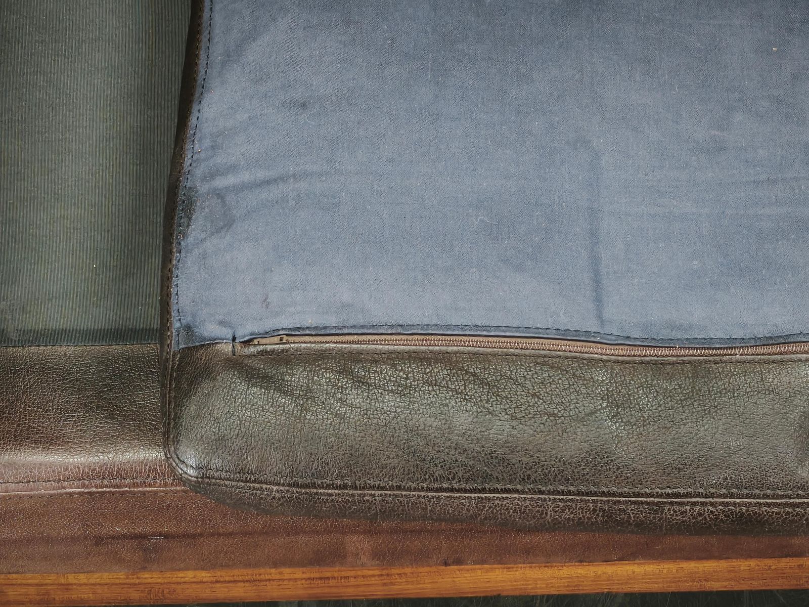 Jk 922 Wagon Leather Sofa By Jørgen Kastholm, Denmark, 1960s photo furniture