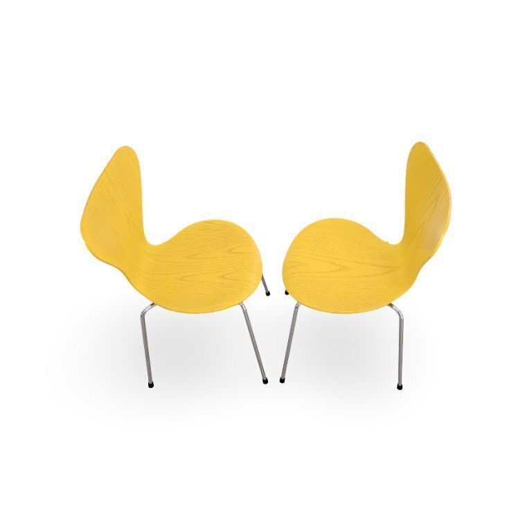 Set Of 2 Fritz Hansen Series 7 Chairs, Mid Century Design, Yellow, By Arne Jacobsen photo vinterior