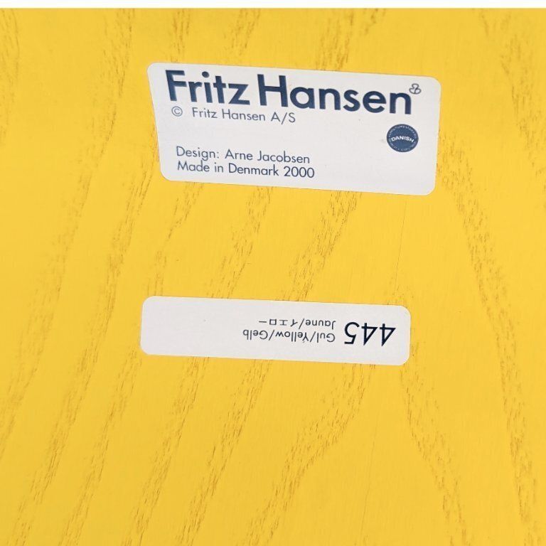 Set Of 2 Fritz Hansen Series 7 Chairs, Mid Century Design, Yellow, By Arne Jacobsen photo vintage