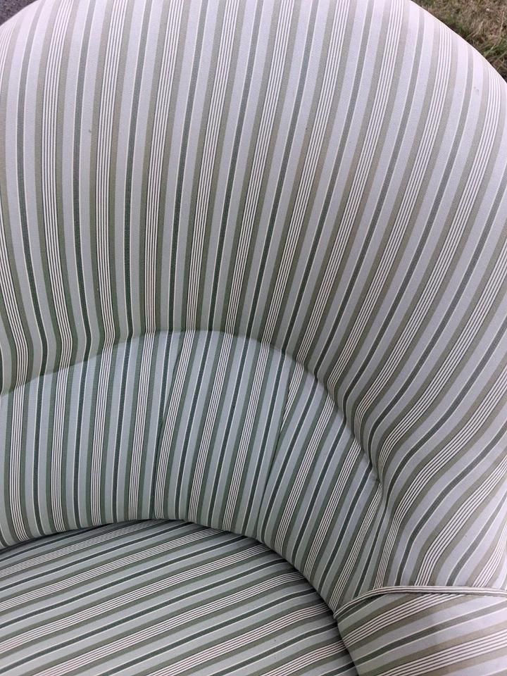 Antique Victorian Reupholstered Chaise Longue photo 280.0