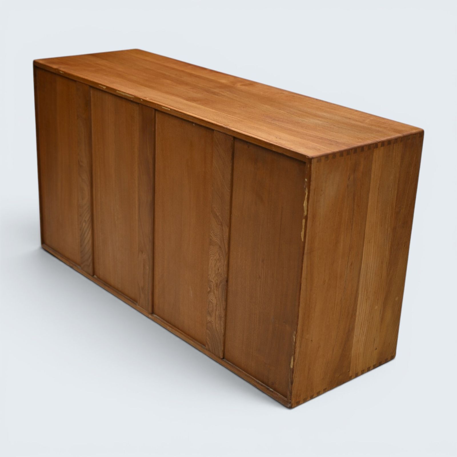 Ercol Windsor Sideboard Model Number 468 Stripped & Oiled Free Uk Delivery photo vinterior