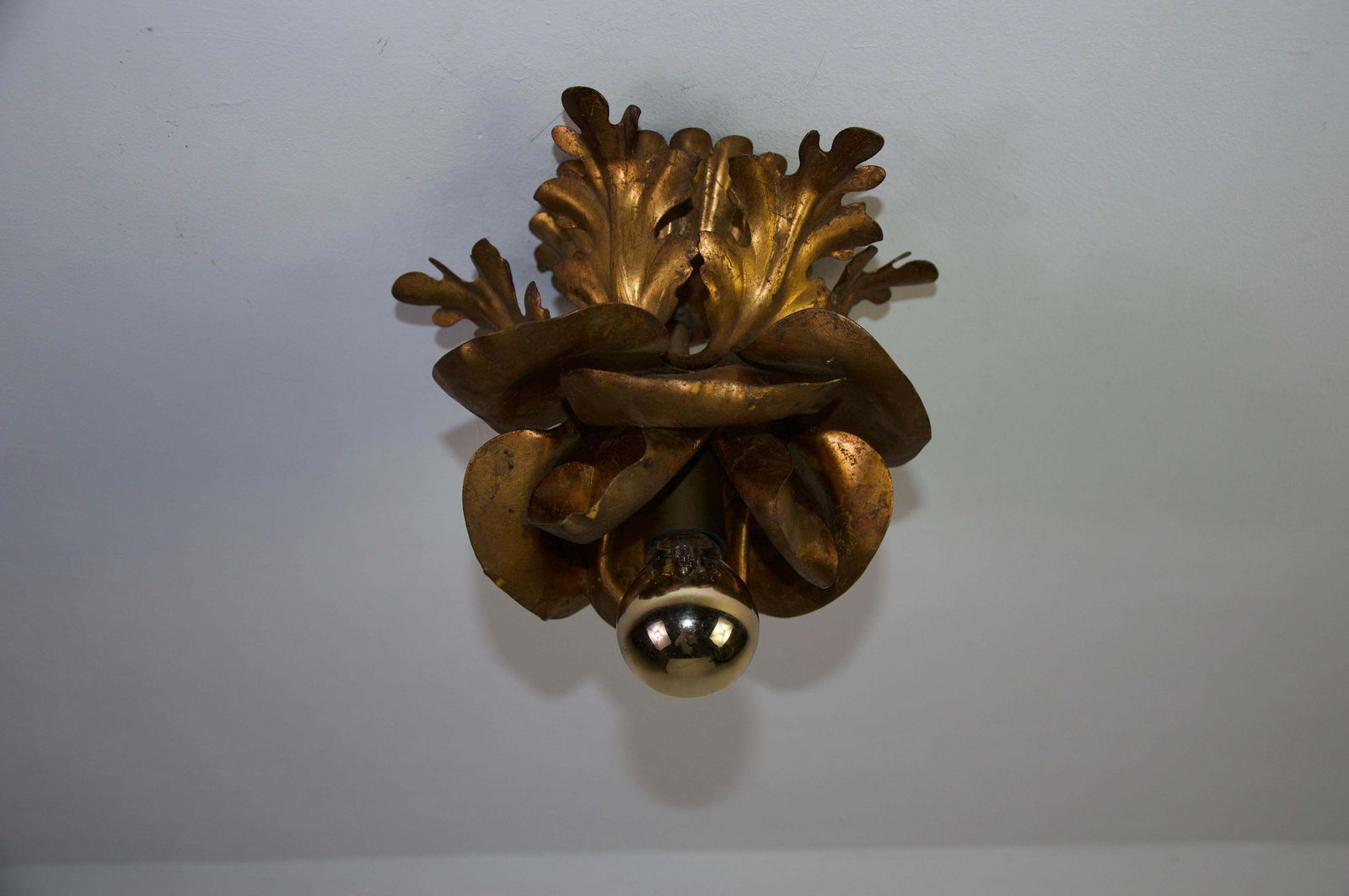 Bloemenvorming plafondlamp van Banci Firenze, Italië, jaren 1970 photo for sale