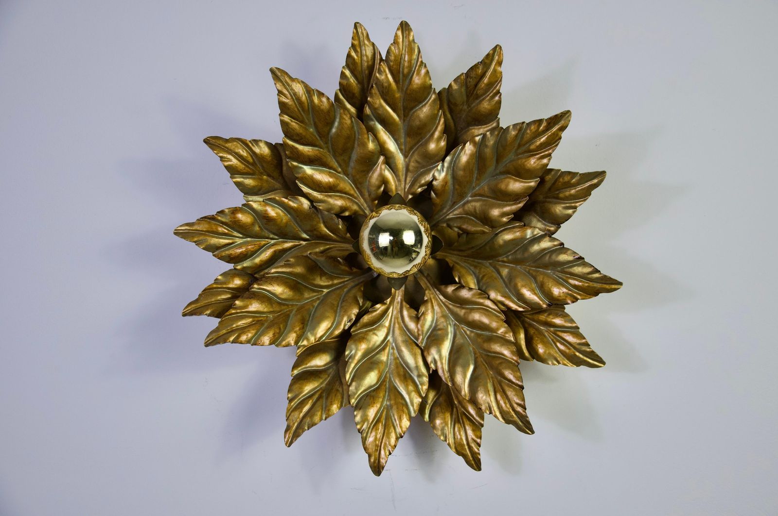 1 Van 3 Bloemvormige Wandlamp Of Plafondlamp Van Hans Kögl, Duitsland, jaren 1960 photo furniture