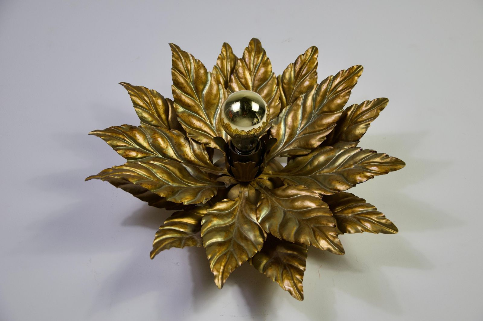 1 Van 3 Bloemvormige Wandlamp Of Plafondlamp Van Hans Kögl, Duitsland, jaren 1960 photo vintage