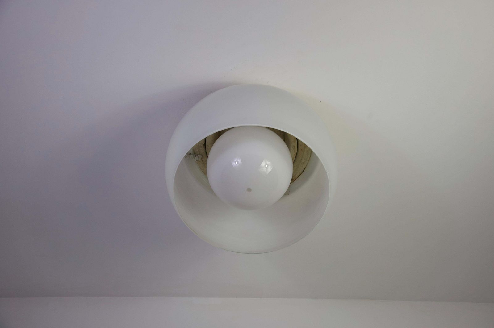 'Omega' Plafondlamp van Vico Magistretti voor Artemide, Italië, 1960 photo vintage