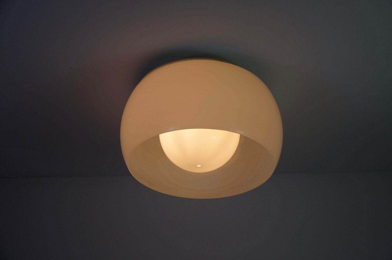 photo for sale 'Omega' Plafondlamp van Vico Magistretti voor Artemide, Italië, 1960