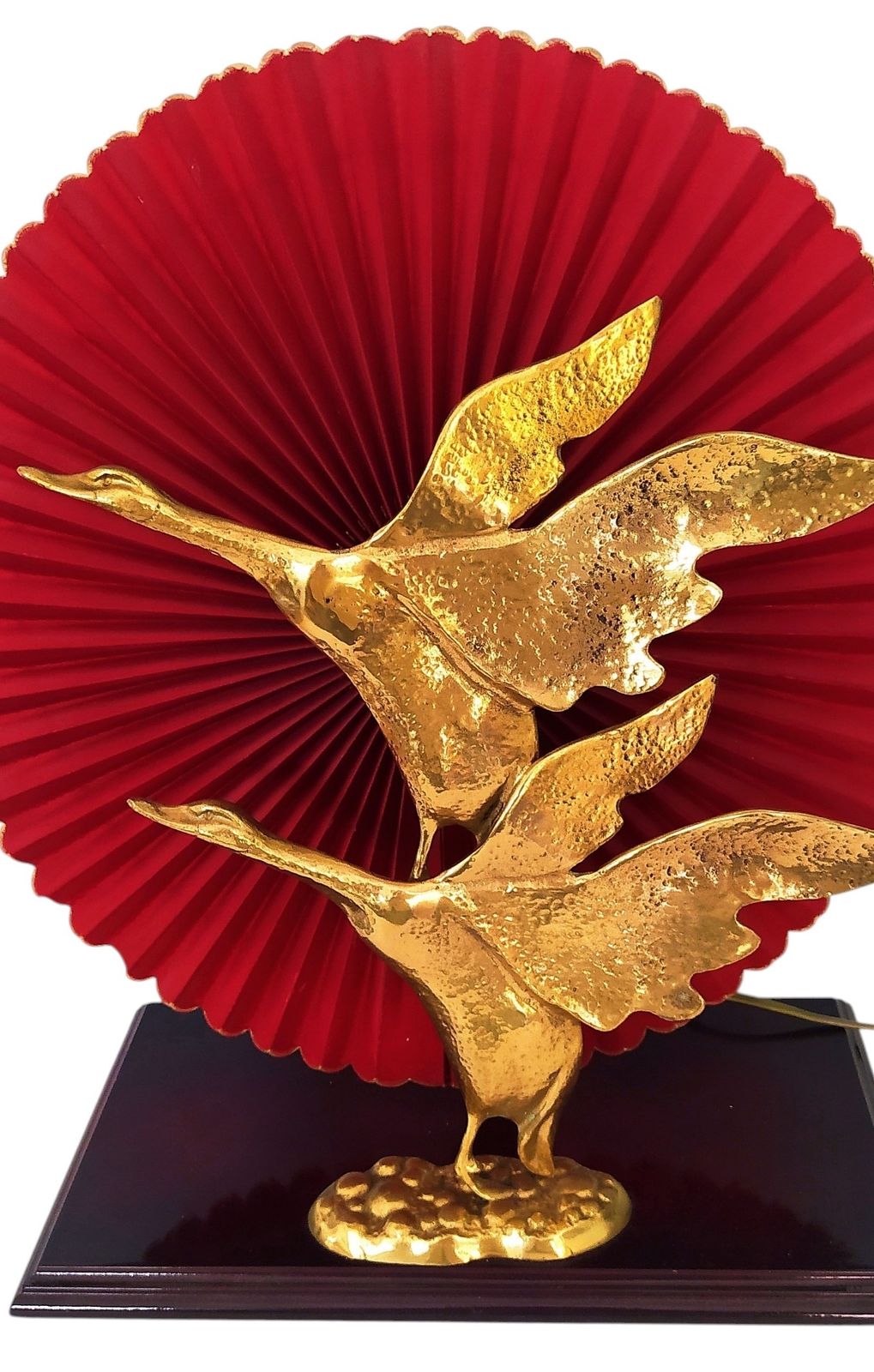 680.0 1970's Lanciotto Galeotti Geese In Flight Table Lamp. photo
