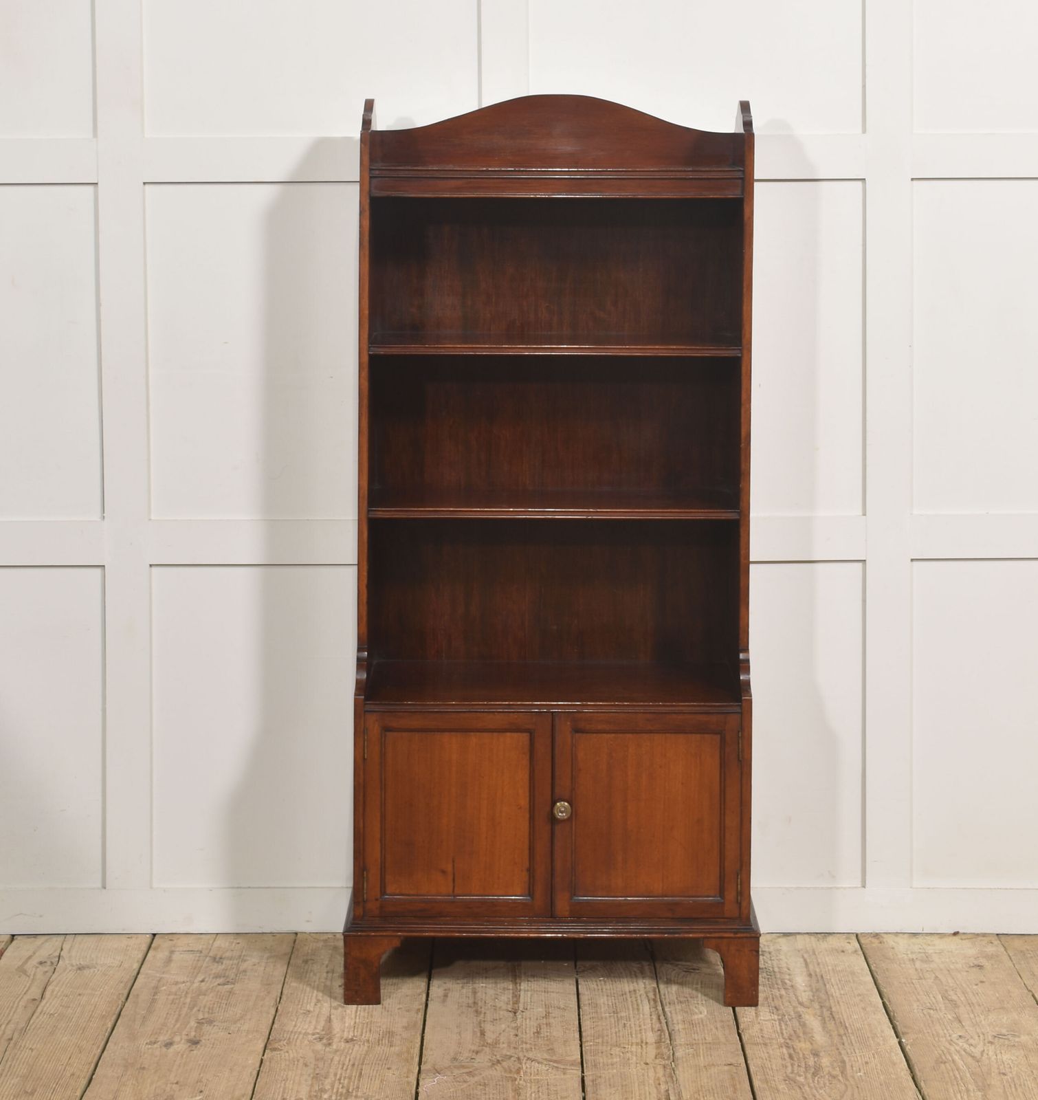 Georgian Style Mahogany Open Bookcase photo Furniture