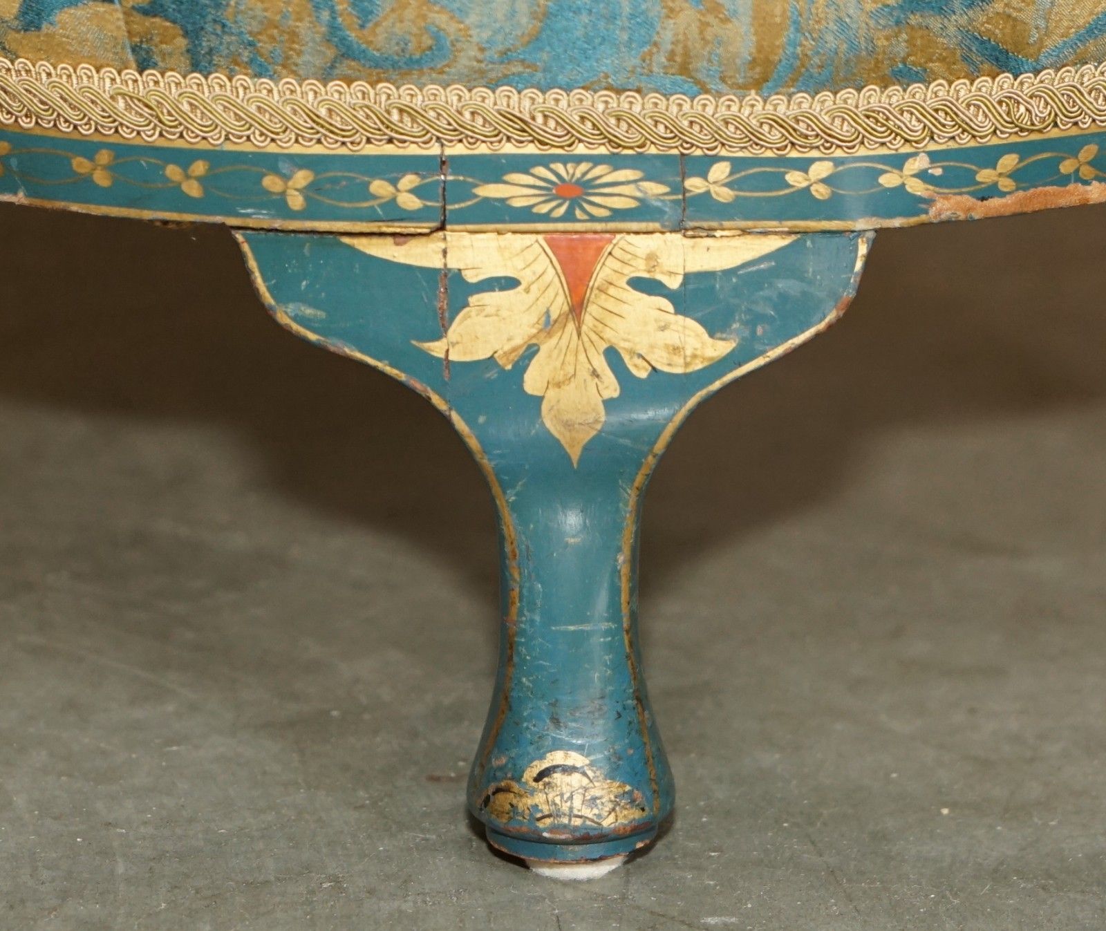 photo furniture Four Antique Green Chinese Chinoiserie Footstools Pouffes Part Of A Large Suite