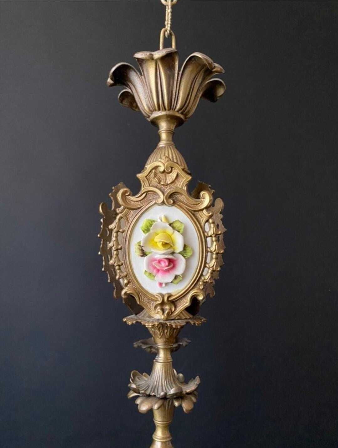 photo furniture Antique Chandelier With Ceramic Decorations